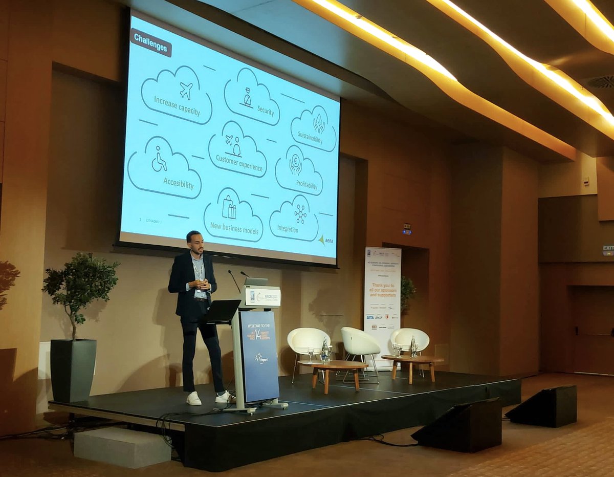 aena's tweet photo. 🗨️ Pablo López, resp. de Vigilancia Técnica y Financiación I+D+i y presidente del ‘Innovation Forum’ de @ACIEurope en #RACEChania:
“La colaboración entre aeropuertos, usando la #innovación como elemento común, es clave para el desarrollo eficiente y sostenible del sector”. https://t.co/0i2tVQAoOT
