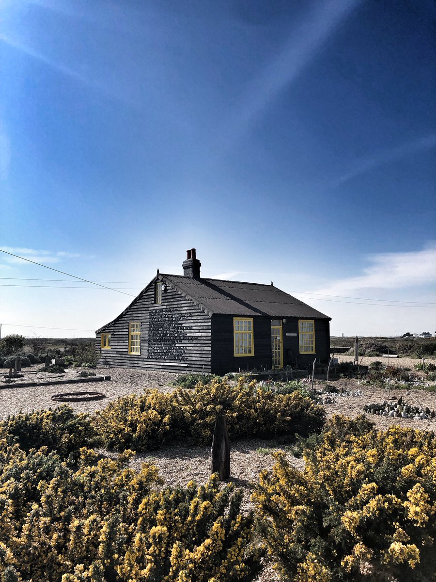 matt_cork's tweet image. A few more from the shore… 🌊

#dungeness #lydd #kent #ladepits #soundmirrors #denge #prospectcottage #beach #coast #channel