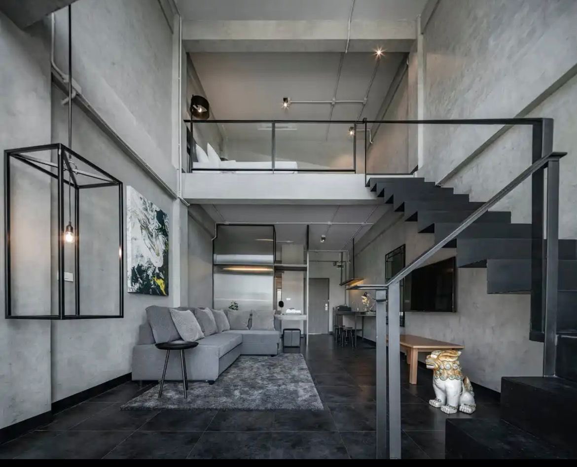 catsedih's tweet image. WOOW! nemu hotel hidden gem di bangkok liat dehhh 😳

tipe hotel nya industrialis jd tiap sudut keliatan aesthetically pleasing😍

lokasinya juga strategis, harganya cuma 390an spill gaaak?