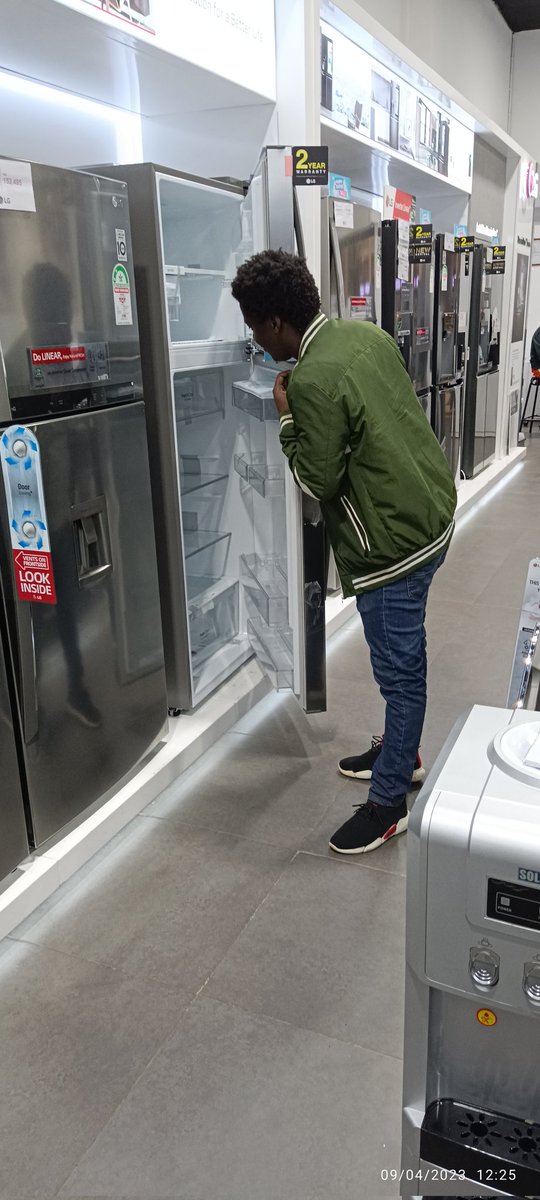 Al3XMwangaza's tweet photo. I mean what's it gonna take for you to take this opportunity and shop with @LGEastAfrica on these Easter sales. Hurry and head over to the LG brandshop and enjoy the rediculous offers
For more:https://t.co/fxmbzylgGQ
#CelebrateEasterWithLG #LGEaster #LG100Club https://t.co/gZAxVKYY9e