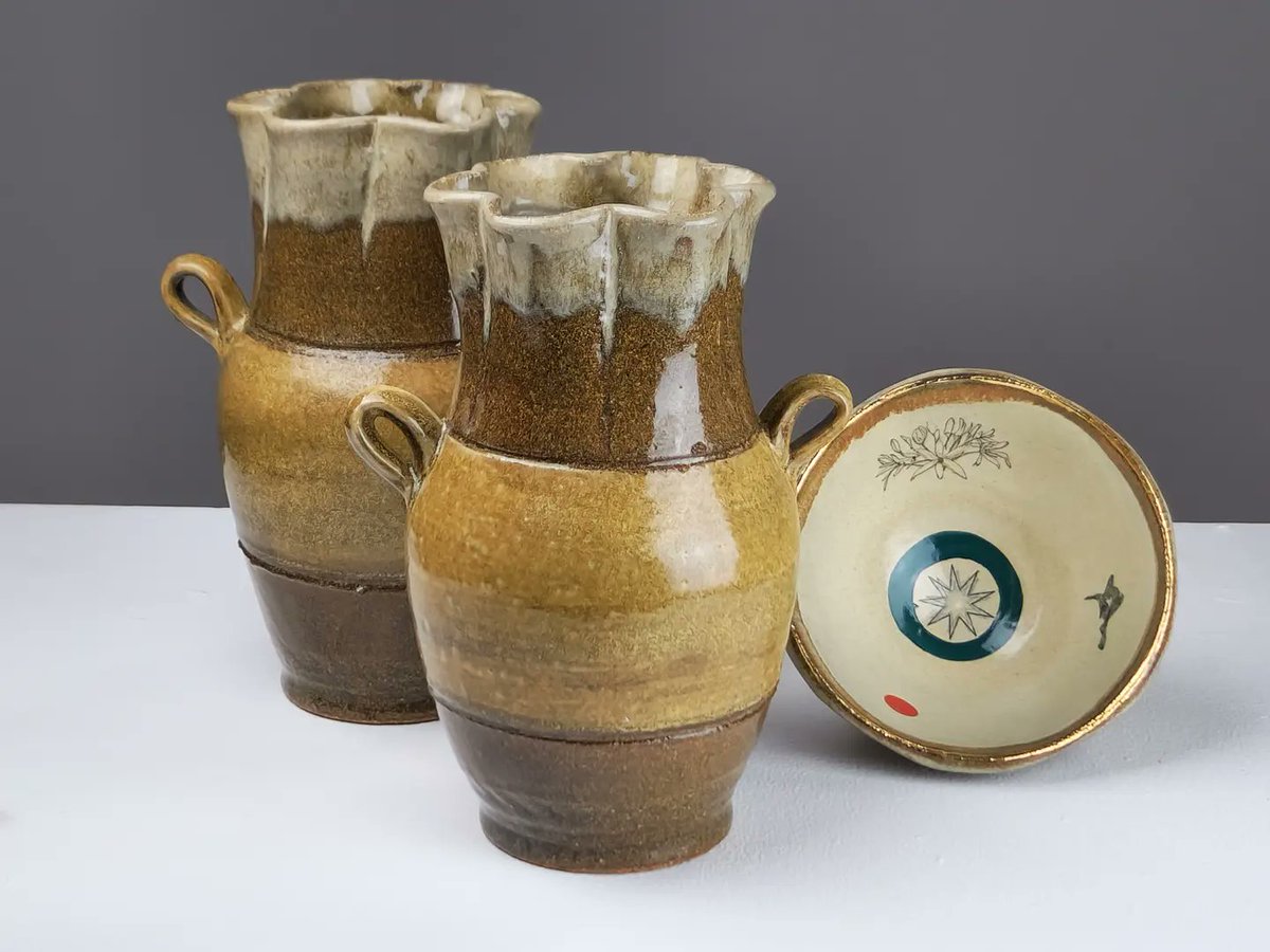 CTDceramics's tweet photo. I've recently received some work back from a gallery and decided to put them up as rewards on our @crowdfunderuk  project. A £20.00(or more) contribution will get you one of these pots. Details in link:
https://t.co/BXH7opcqZO

#crowdfunderuk #ceramics #handthrownpottery https://t.co/if0vvKnnCt