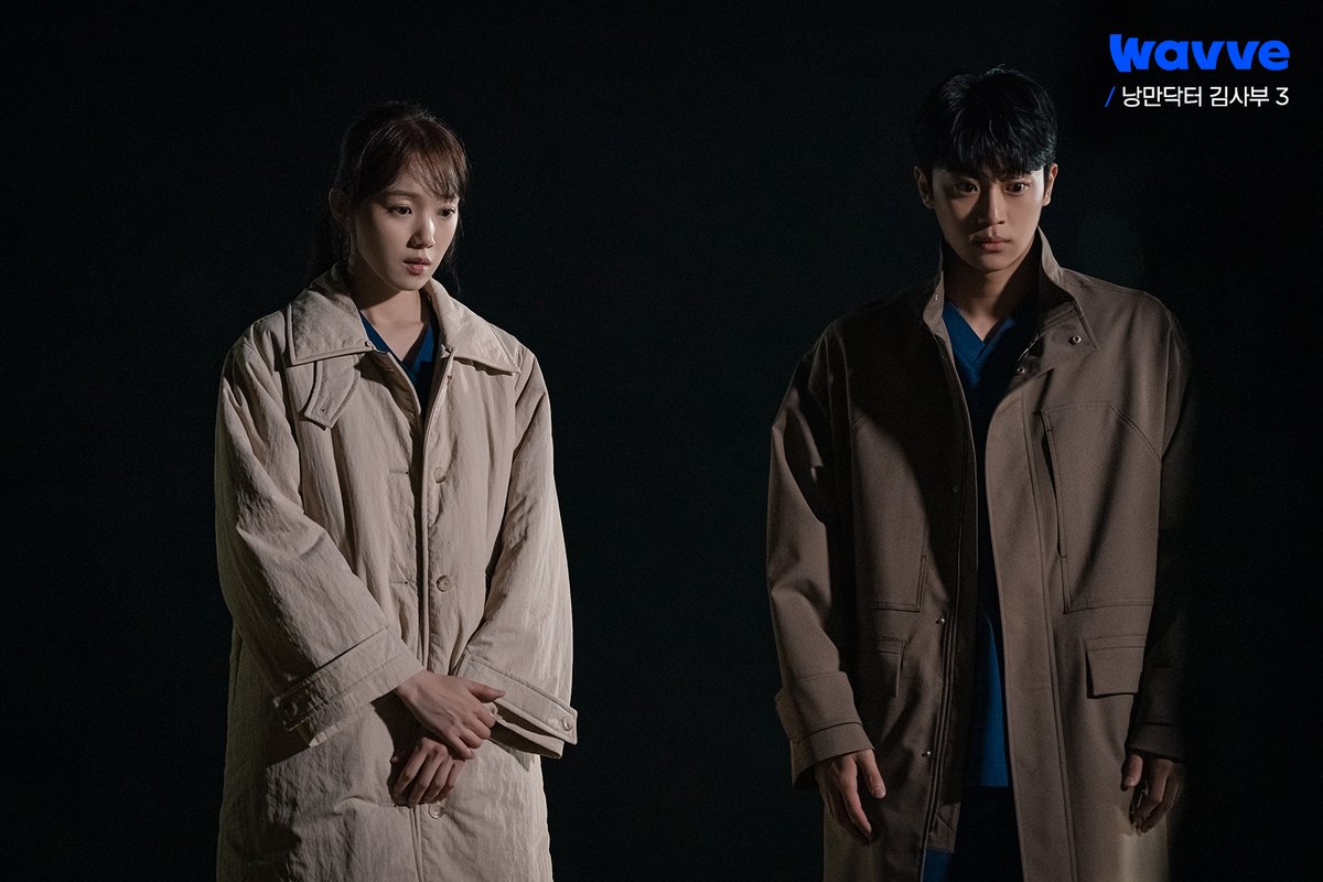 비상 상황을 맞은 돌담병원 식구들?!🚨
긴박감 넘치는 시즌 3 첫 이야기 드디어 내일 공개!!

[낭만닥터 김사부 3] 4월 28일(금) 웨이브 첫 공개
JUST DIVE Wavve!🌊

#웨이브 #Wavve #웨이브왜봐요 #낭만닥터김사부 #낭만닥터김사부3 #한석규 #안효섭 #이성경 #김민재 #윤나무 #이신영