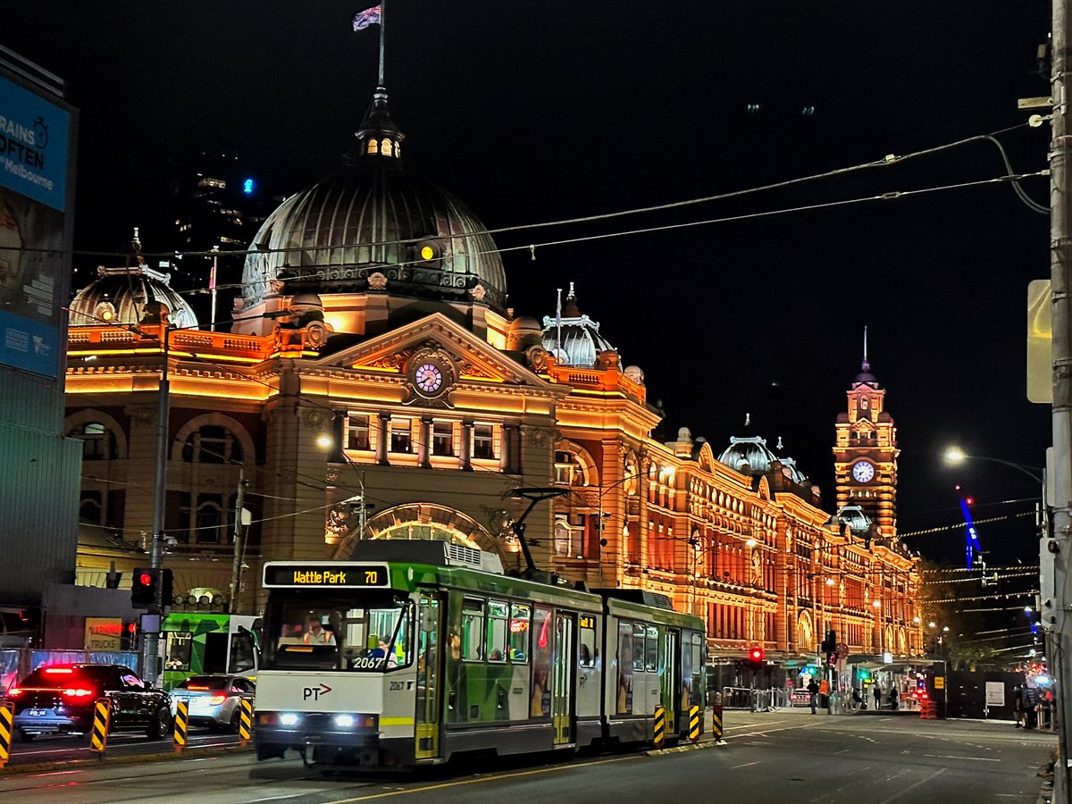 RobGillAUS's tweet photo. #Melbourne https://t.co/T8YpPTXzb5