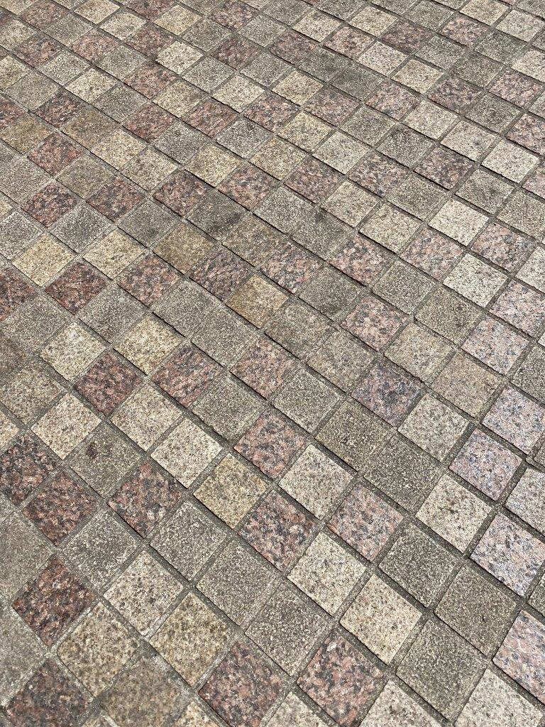 Hardscape_ENG's tweet photo. #throwbackthursday
2️⃣0️⃣0️⃣9️⃣
🧱
Heritage Streets, Bradford
💯⬇️
🧱
@bradfordmdc
@bradford2025
@balfourbeatty
#birsecivils
🧱
#heritagestreets #bradford
#porphyry #setts #cubes #fantail #cropped #royalwhite #granite #directionalguidance #paving #maplered #yellowrock https://t.co/hvnkQFIbMG