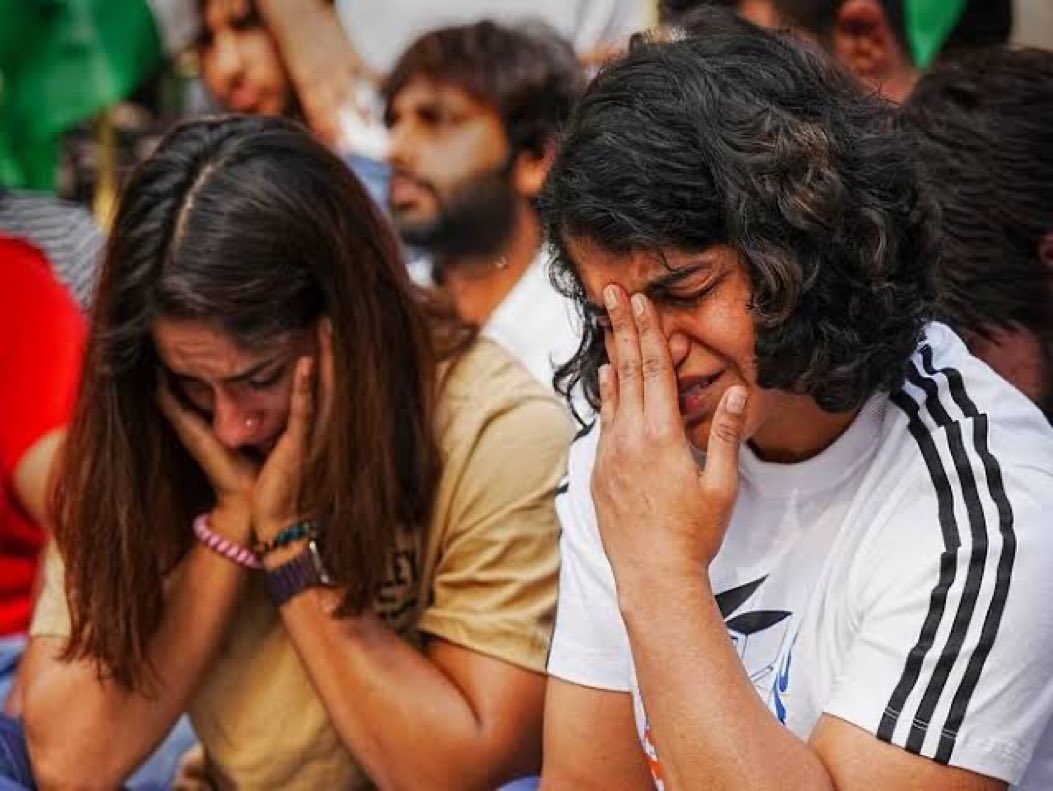 Fourth day of protest, No talk/tweet by any of the sports celebrities and Bollywood stars about our women wrestlers as yet… when will they grow a spine?