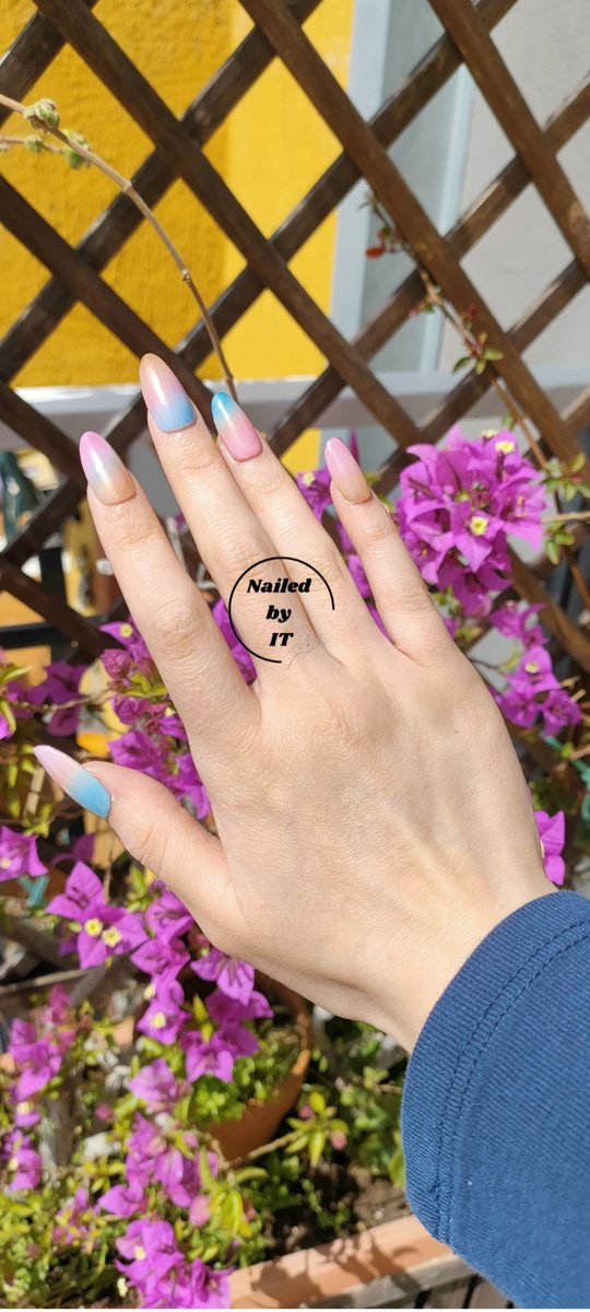lilacviolet_'s tweet photo. Volevo avvisare tutti che ora sono una girlboss con uno small business👏🏻 se vi va visitate @nailedbyit creo set di unghie in gel press on 👁️👄👁️
#SmallBusiness #pressonnails #unghiegel https://t.co/gCc5uCaRMS