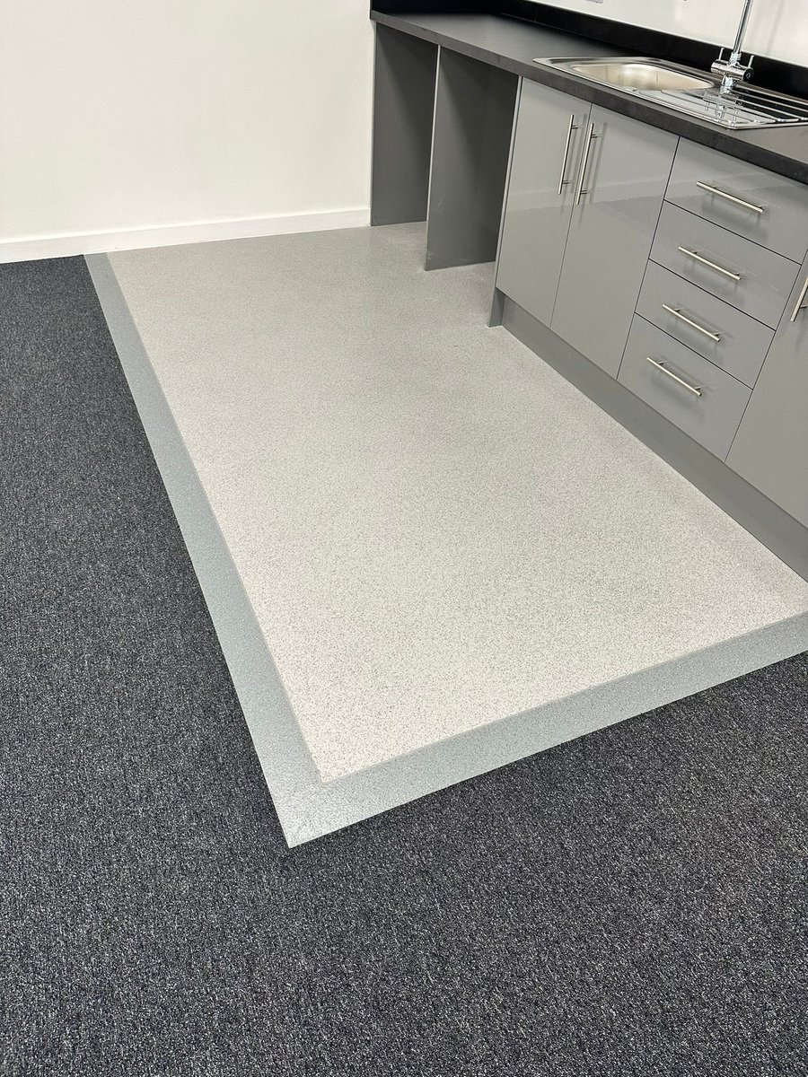AcornFloors_'s tweet photo. Recent jobs- carpet tiles to a new office and vinyl to small kitchen area. 
Design work plank and entrance matting to a Birmingham School.
 Both customers very happy with the work! 👍 https://t.co/DUq2hK8MiT