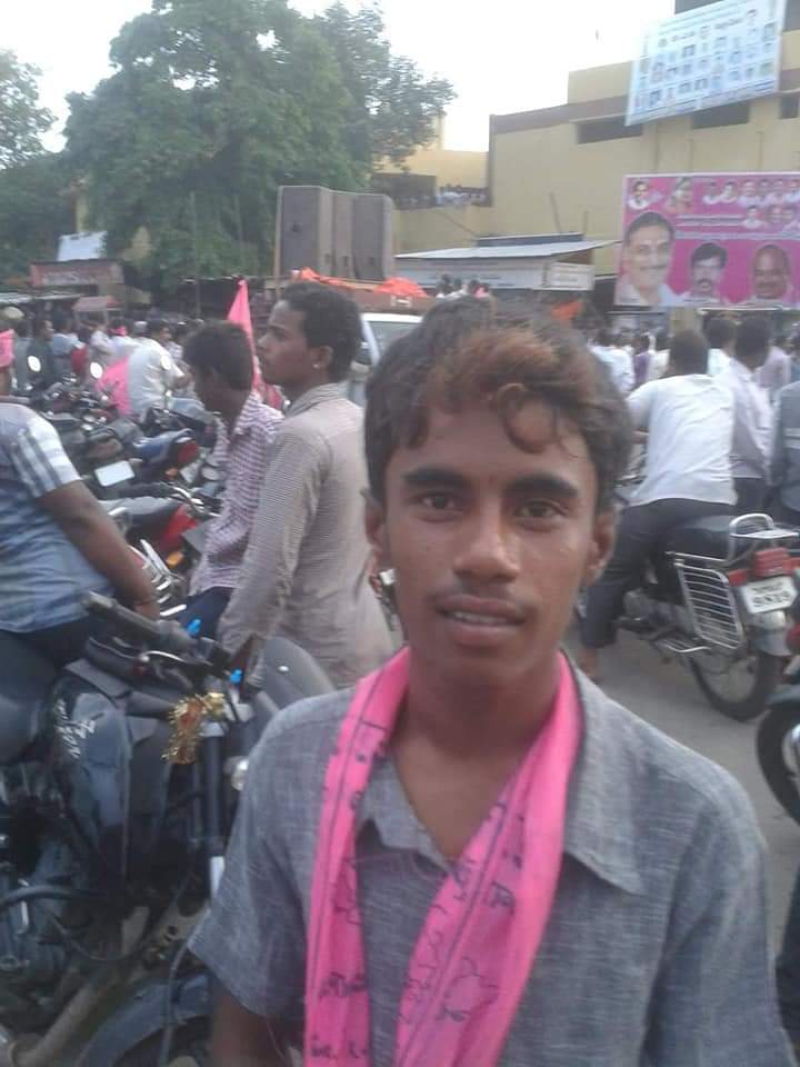 Raj_KCR_Bakthud's tweet photo. #22yearsofTRS #brsformationday https://t.co/SLI0H1Djt2