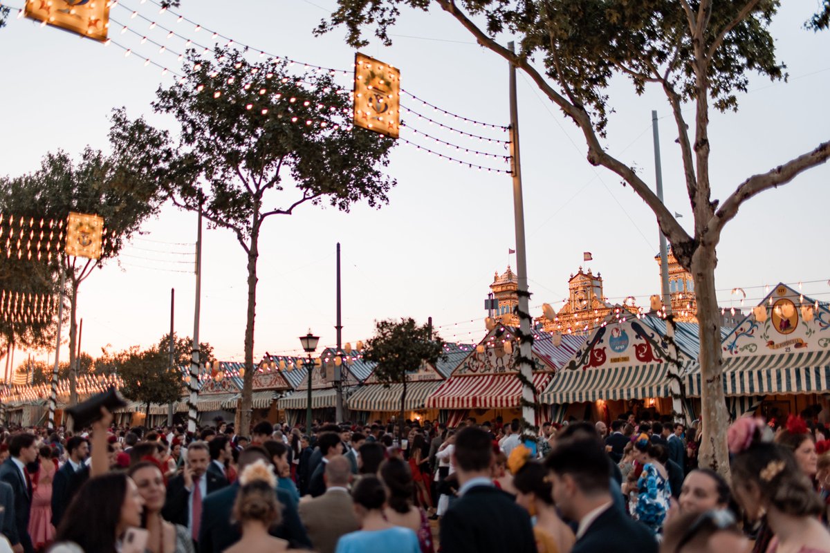 RafaelBeltranAU's tweet photo. Sevilla en Abril💃 https://t.co/PQIv4Cslvl