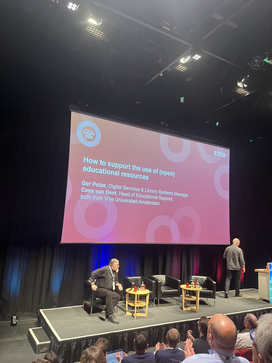 uswbuslib's tweet image. Next up… #TechfromSAGE