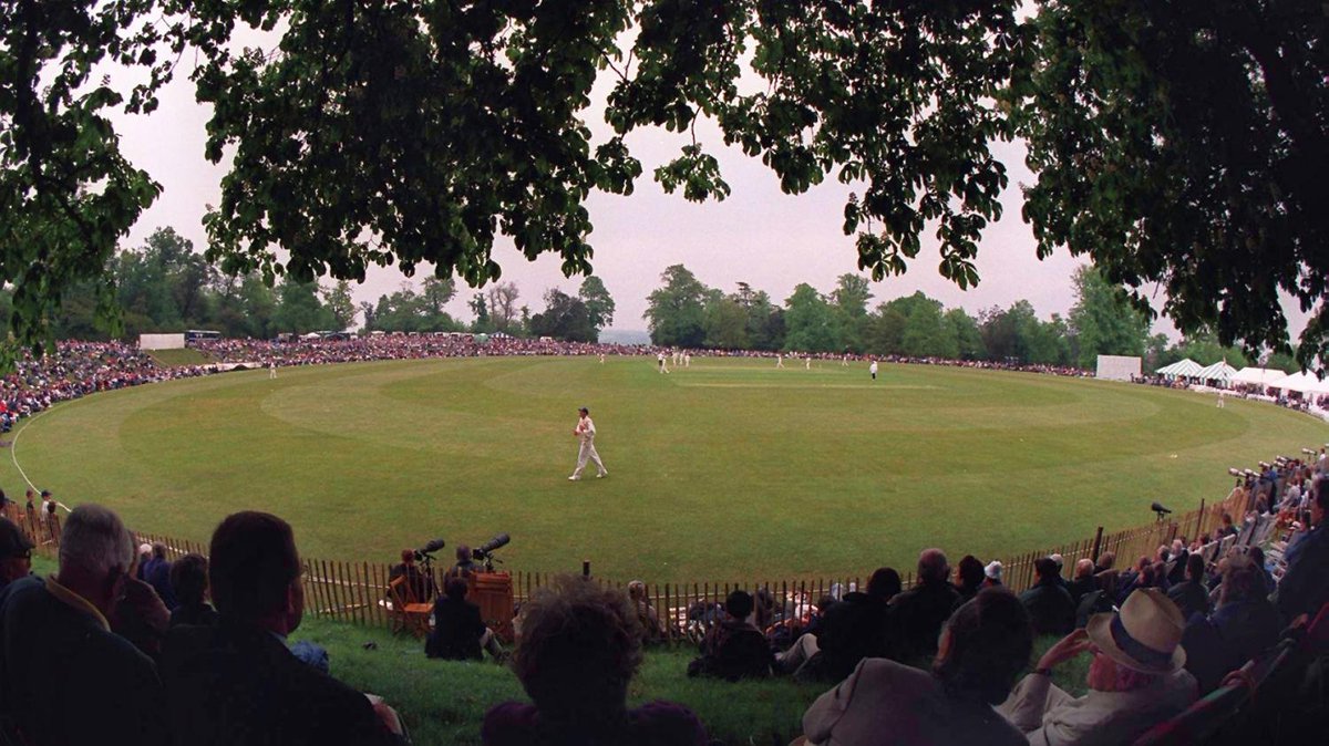 PictureSporting's tweet photo. The beautiful ground at Arundel castle taken during the opening match of the Australians' tour when they played a Duke of Norfolk's XI, May 15th 1997 (Marc Aspland / The Times) https://t.co/hB3fRMLeF4
