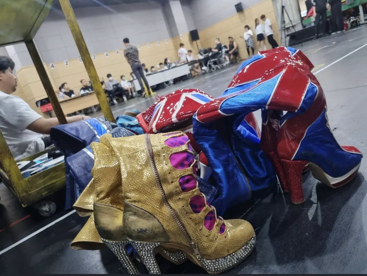 신발 문의는 DM으로 문의 부탁드려요🙏