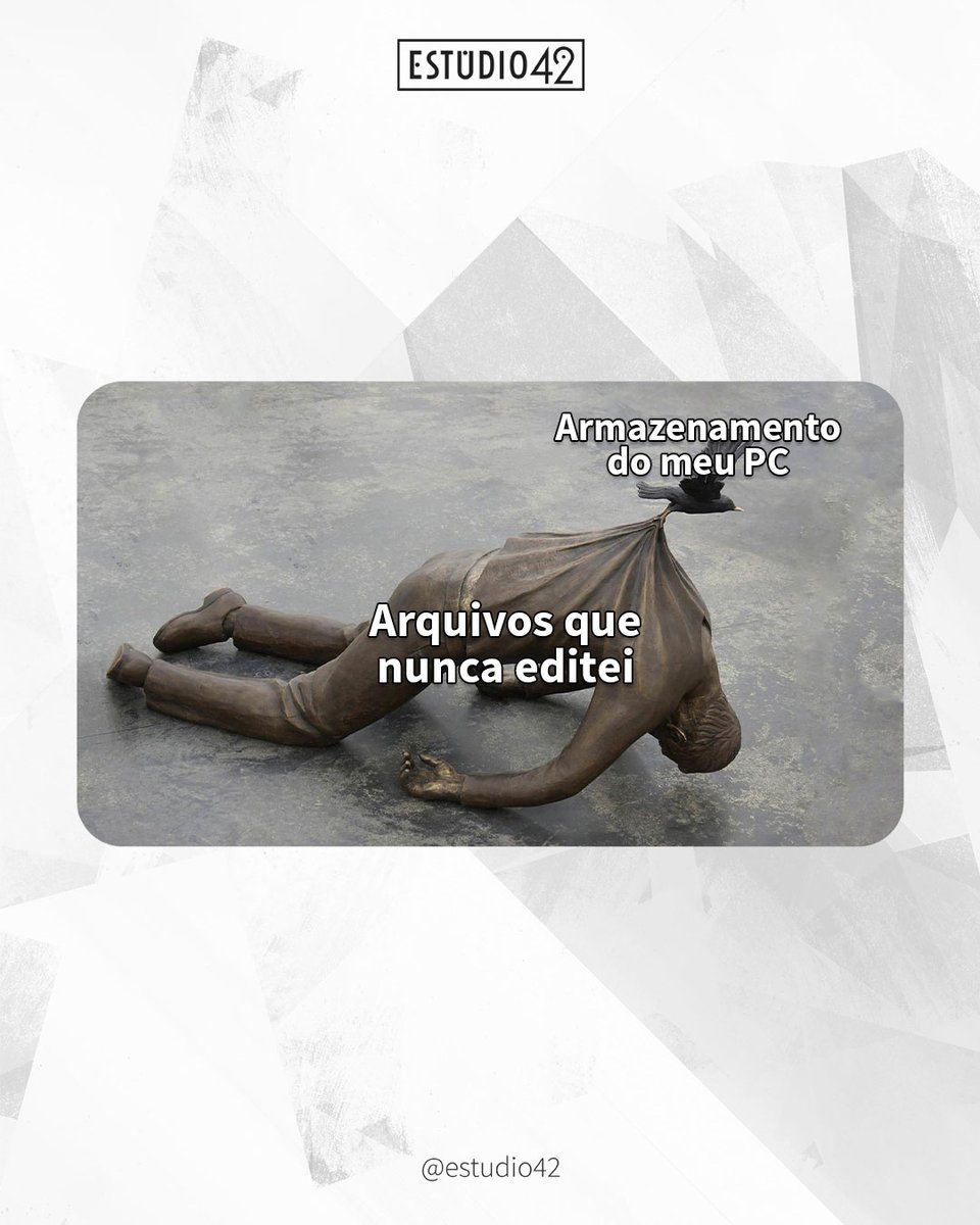 estudio42_'s tweet photo. 🤔💻 #vidadeeditor #ediçãodevídeo #estudio42 #meme https://t.co/ogV5DCC1EJ