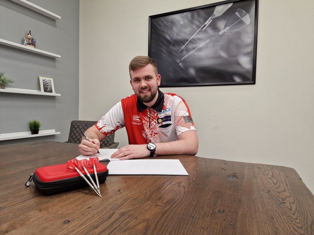 JV continues with Target Elite 1!

After a strong start to 2023 we are delighted to announce that #Elite1's <a href="/JCV180/">Jack Vincent</a> has agreed a new contract and will continue with the Elite 1 for the forseeable future.

We're looking forward to what 2023 has instore 💪

#TeamTarget #Darts