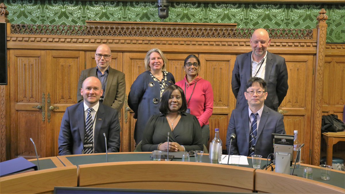 CollegeOptomUK's tweet image. Our College President @ProfLeonDavies FCOptom presented our #WorkforceVision at the @EyeHealthVIAPPG in Westminster, putting optometrists at the heart of patient-centered eye care. 
Learn how we're building a brighter future and #AdvancingOptometry ➡️bit.ly/3n2XVbg