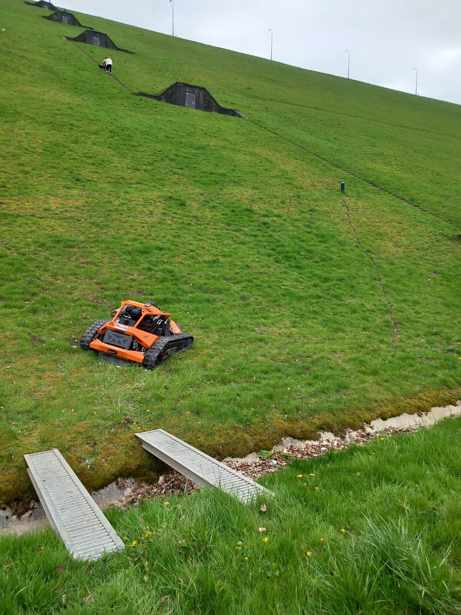 DRplantmanager's tweet photo. Monster slope needs monster machines https://t.co/QiPpJopKBm