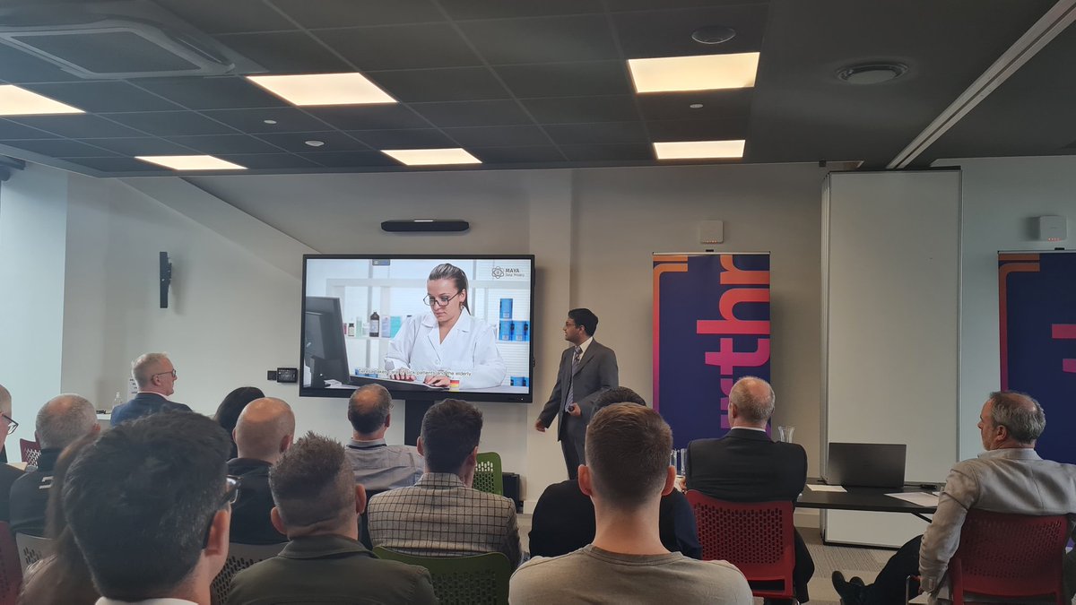Furthr_ie's tweet image. Aaaaand we&apos;re off!! #PitchJam 

@maya_privacy @StillgardenD8 #DataScienceInstitute @binariilabs @HEBEAdventures 
@ElkstoneVenture @Sparkcrowdfund #FurthrVC