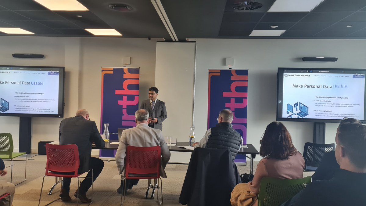 Furthr_ie's tweet image. Aaaaand we&apos;re off!! #PitchJam 

@maya_privacy @StillgardenD8 #DataScienceInstitute @binariilabs @HEBEAdventures 
@ElkstoneVenture @Sparkcrowdfund #FurthrVC