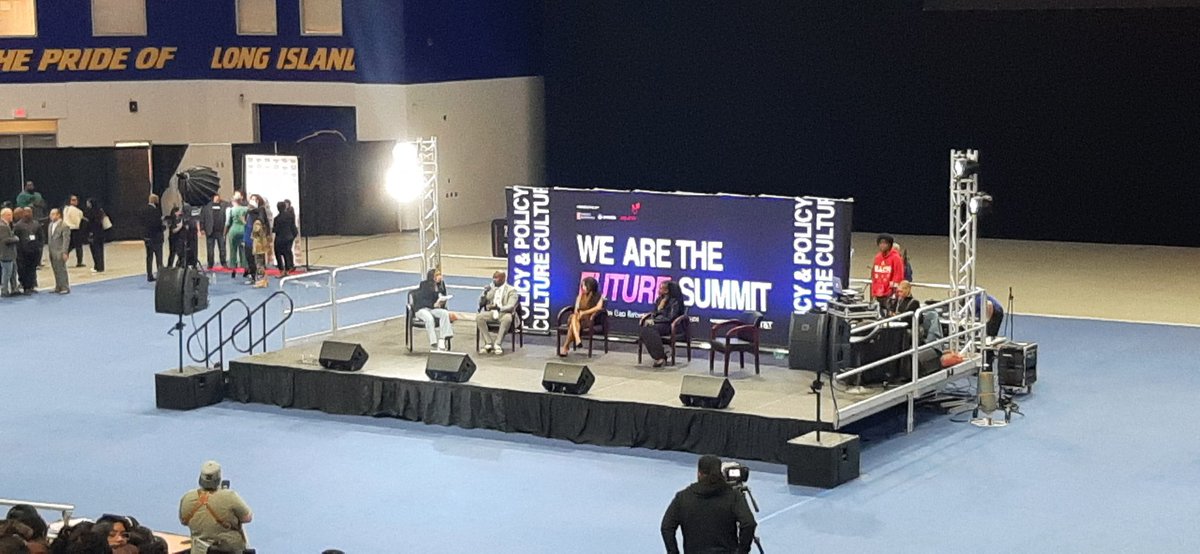 An informative panel with <a href="/chelseapmiller/">Chelsea Miller</a>, <a href="/jamaaltbailey/">Jamaal T. Bailey</a>, <a href="/IamTDarling/">Assemblywoman Taylor Darling</a> <a href="/MaekylaMassey/">Maekyla Massey</a> and <a href="/KevinCRiley/">Kevin C. Riley</a> about power in advocacy-- "Find and try: find individuals who advocate for what you care about and be a part of the conversation."