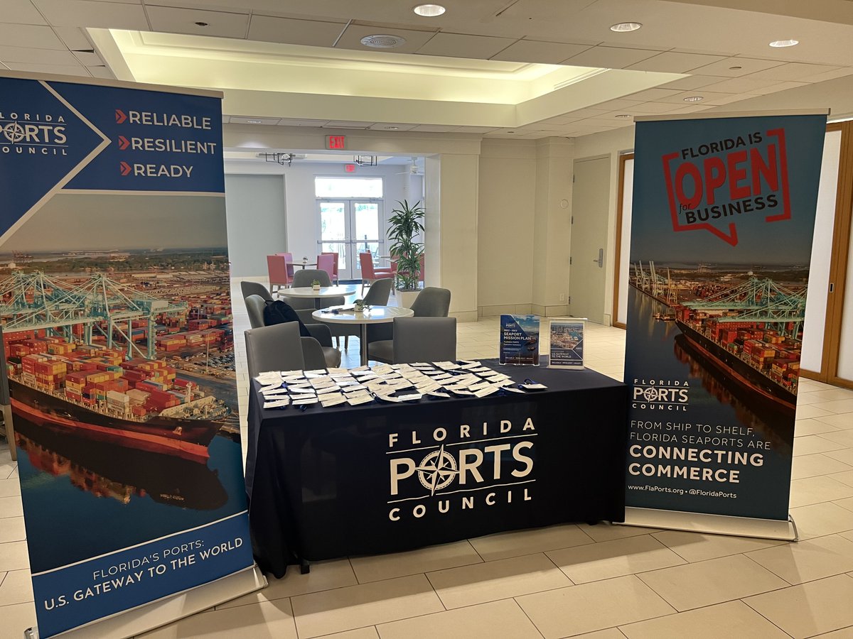 FloridaPorts's tweet photo. We’re proud to join our @MyFDOT partners in bringing FL's top energy infrastructure stakeholders together to focus on making faster, data-backed decisions to speed post-storm recovery at the Florida Fuel Resiliency and Supply Chain Workshop. https://t.co/f1pcZG4gC7