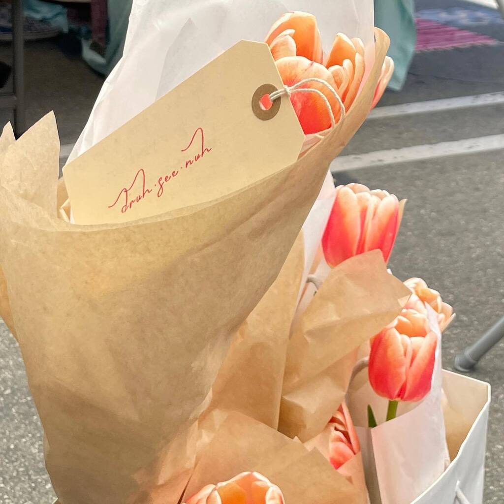 druhseenuh's tweet photo. Always having a flower in your house 🌷 

#springflowers #tulip #springvibes #earthdayeveryday https://t.co/HKHuIfrfql https://t.co/ocyNAUk79S