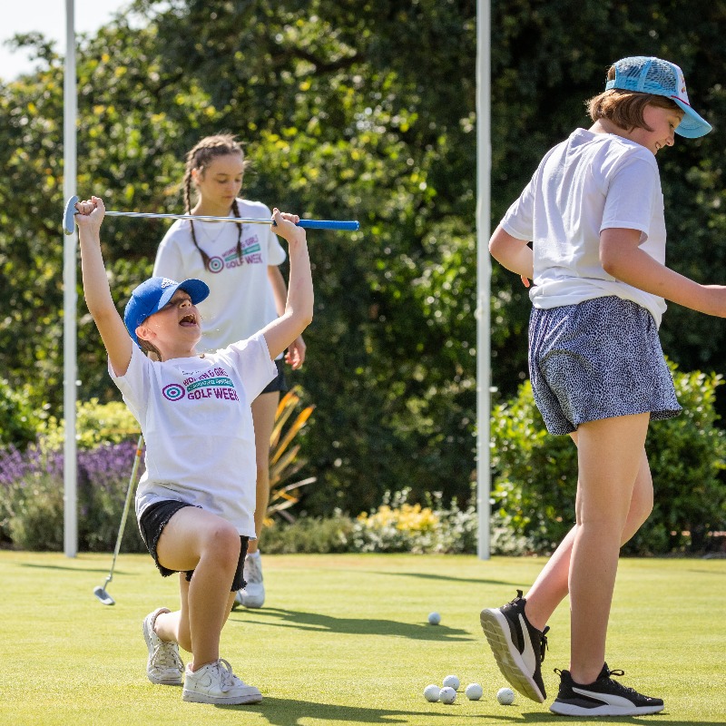EnglandGolf's tweet photo. 👋 Calling all clubs in #surrey and #eastsussex!

Apply to take part in the Women and Girls Club Skills challenge. Teams of 6 competing in 6 challenges. ⛳

Top 5 teams will be invited to the final at @waltonheath_gc during the @AIGWomensOpen! 🎟️

🇺🇦 #EGStandswithUkraine 🇺🇦