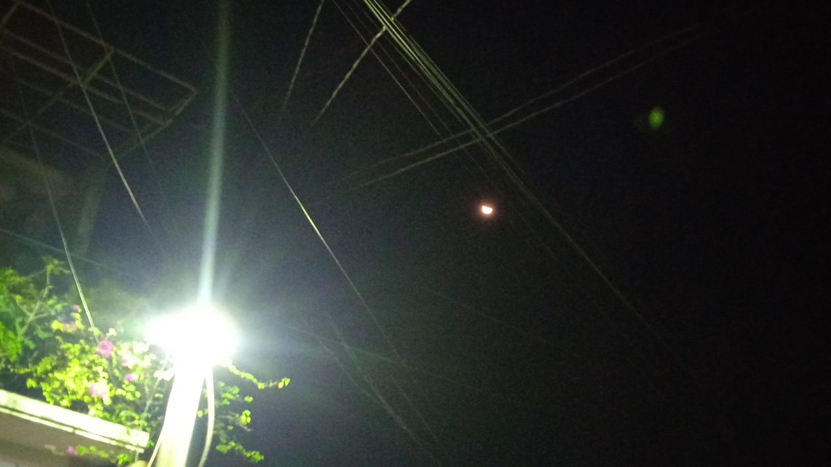 cantik cantik cantik, bulan se cantik itu
