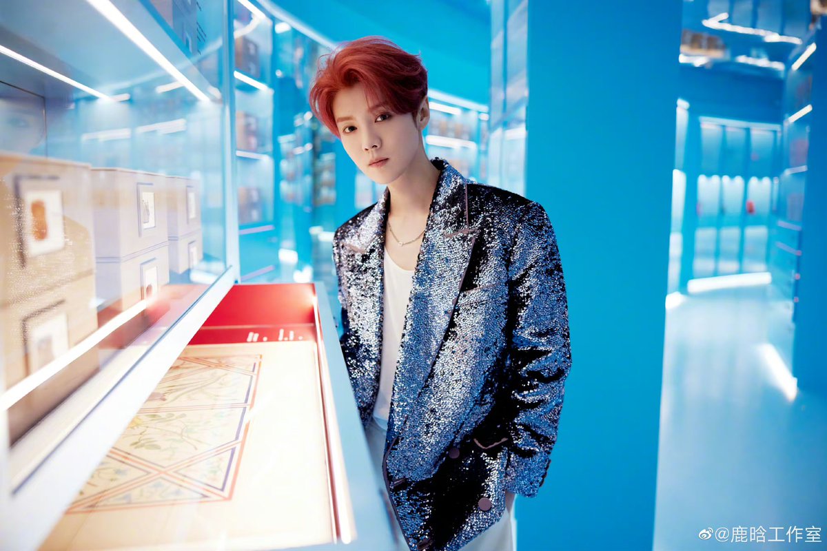 Beloved LUHAN tweet media