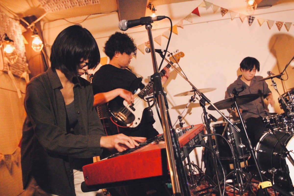 stand_up_fes's tweet photo. 『Stand Up Fes 2023』
Official photo.📷

・mona records 
【イエロー・シアン・マゼンタ】
@YCM_info 

photo by @Hits_toko 

#スタンドアップフェス https://t.co/DdA5DNpPa0