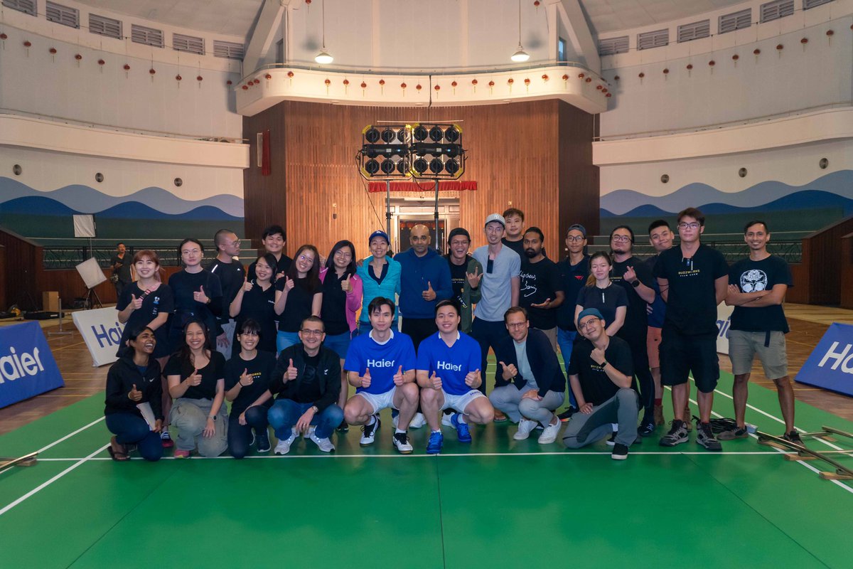 Thiyaga27's tweet image. Haier’s ad is out: youtu.be/Vmud9EDPjhA

And I get to brag that I got my ass kicked in badminton by world champions. #SohWoiYik #AaronChia