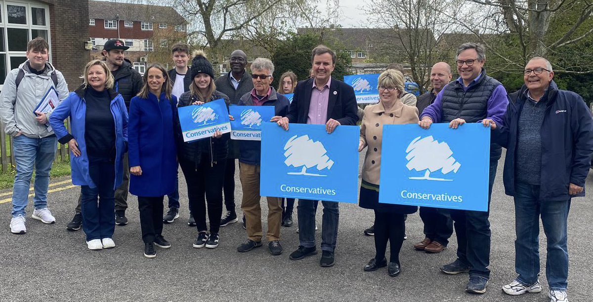 Great to be out campaigning in Lewes this afternoon with <a href="/mariacaulfield/">Maria Caulfield CBE</a> and her local team. 

And thanks too to Jeremy Quin and <a href="/Helen_Whately/">Helen Whately MP</a> for joining too. 

An unpopular LibDem-Green 🌈 alliance council here. No Local Plan adopted!

#VoteConservative on 4th May!