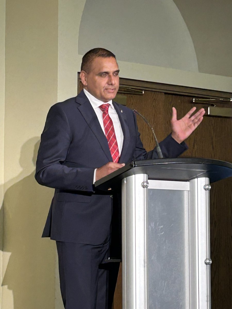 Marianne Meed Ward tweet media