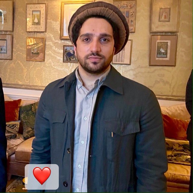 ټولنیزو رسنیو (ټویټر) کې د چا مینه وال زیات دي?

۱: احمد مسعود ❤️ زړه
۲: أنس حقانی 🔃 ریټویټ

رشتیا ځواب ولیکئ!👇