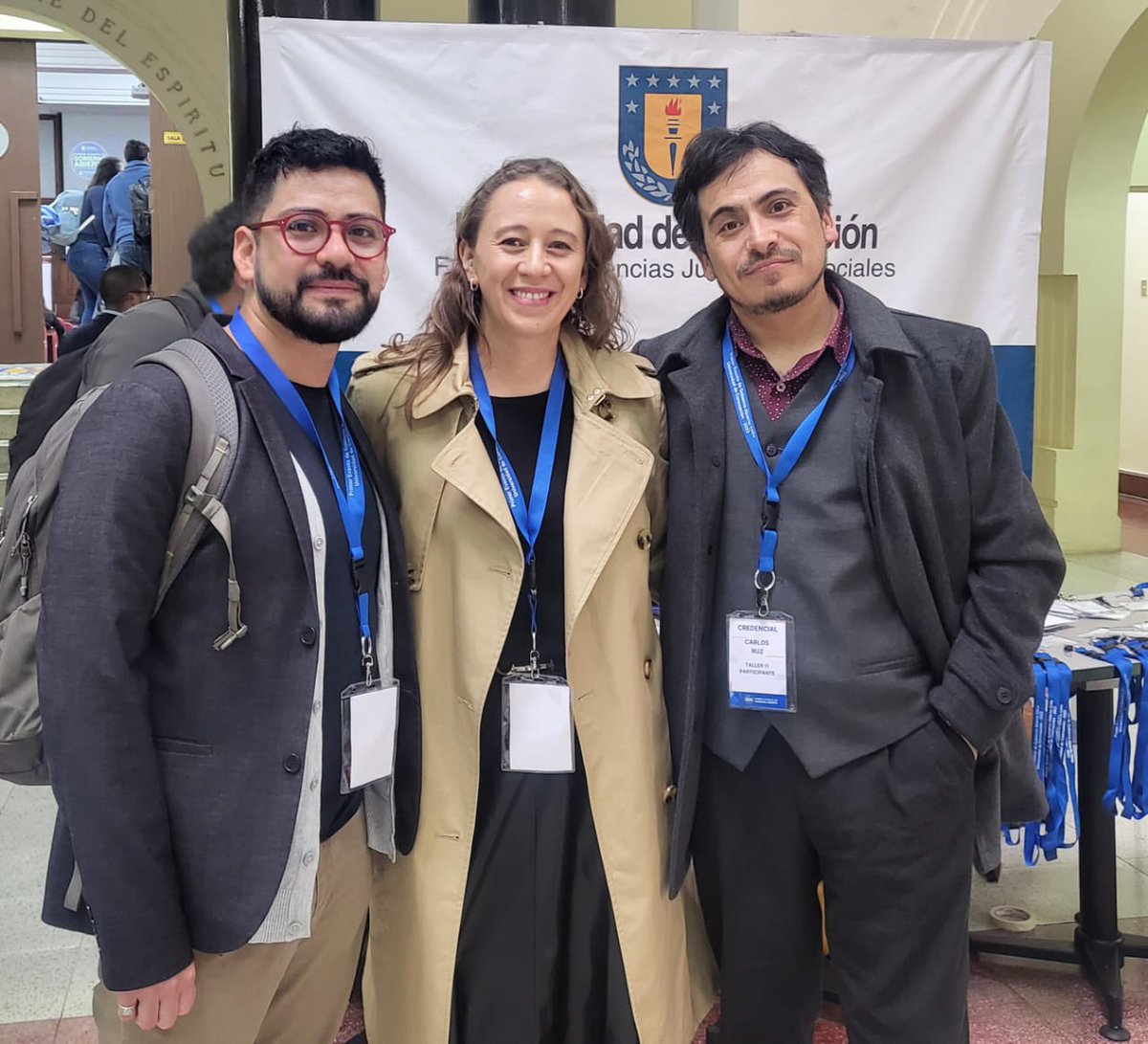 Con <a href="/Danizamira/">Dani Zaror Miralles</a> solo nos encontramos en eventos y aprovechamos de actualizarnos con <a href="/CarlosRuz_F/">Carlos Ruz F.</a> en el <a href="/COGobAbiertoCL/">Primer Congreso de Gobierno Abierto Chile</a> <a href="/apcp_udec/">Administración Pública y Ciencia Política Udec</a>