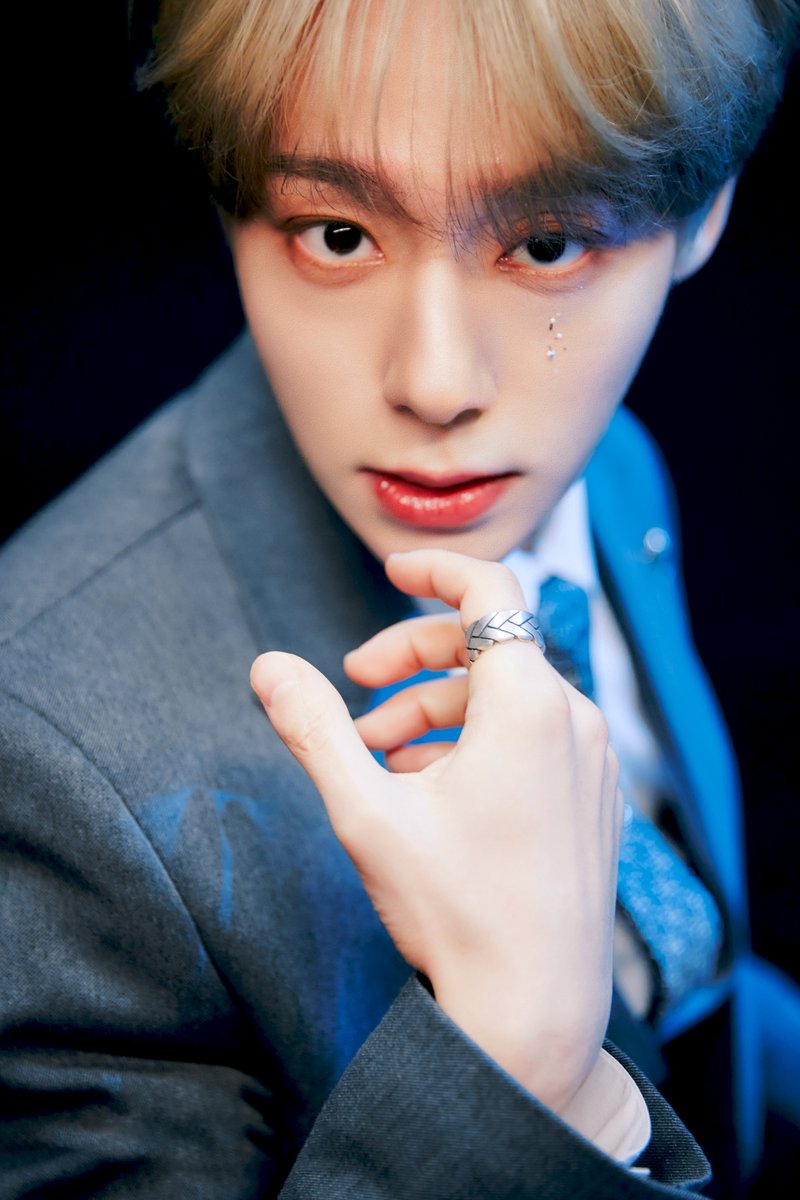 [PYGMALION]

#ONEUS #원어스 
#환웅 #여환웅