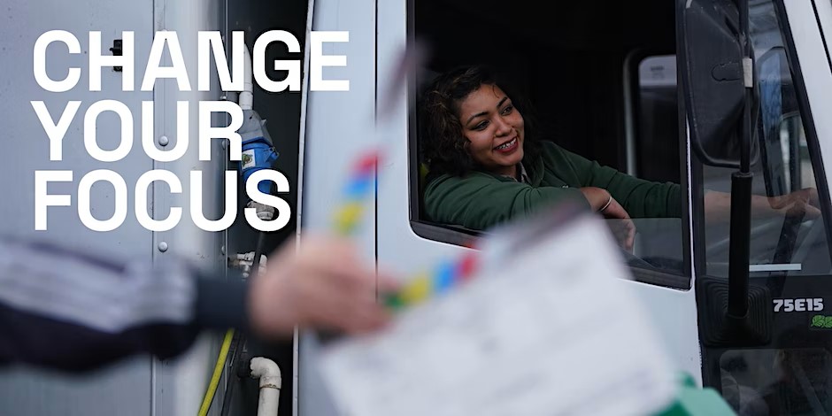llannerch's tweet photo. Fel Tracy, mae pawb - ar unrhyw oedran - yn gallu @newidffocws
Like Tracy, you can - whatever your age - #changeyourfocus
https://t.co/tL1sslSlUw
@CfWplusRCT @WG_Communities https://t.co/bzZDX9kHjs