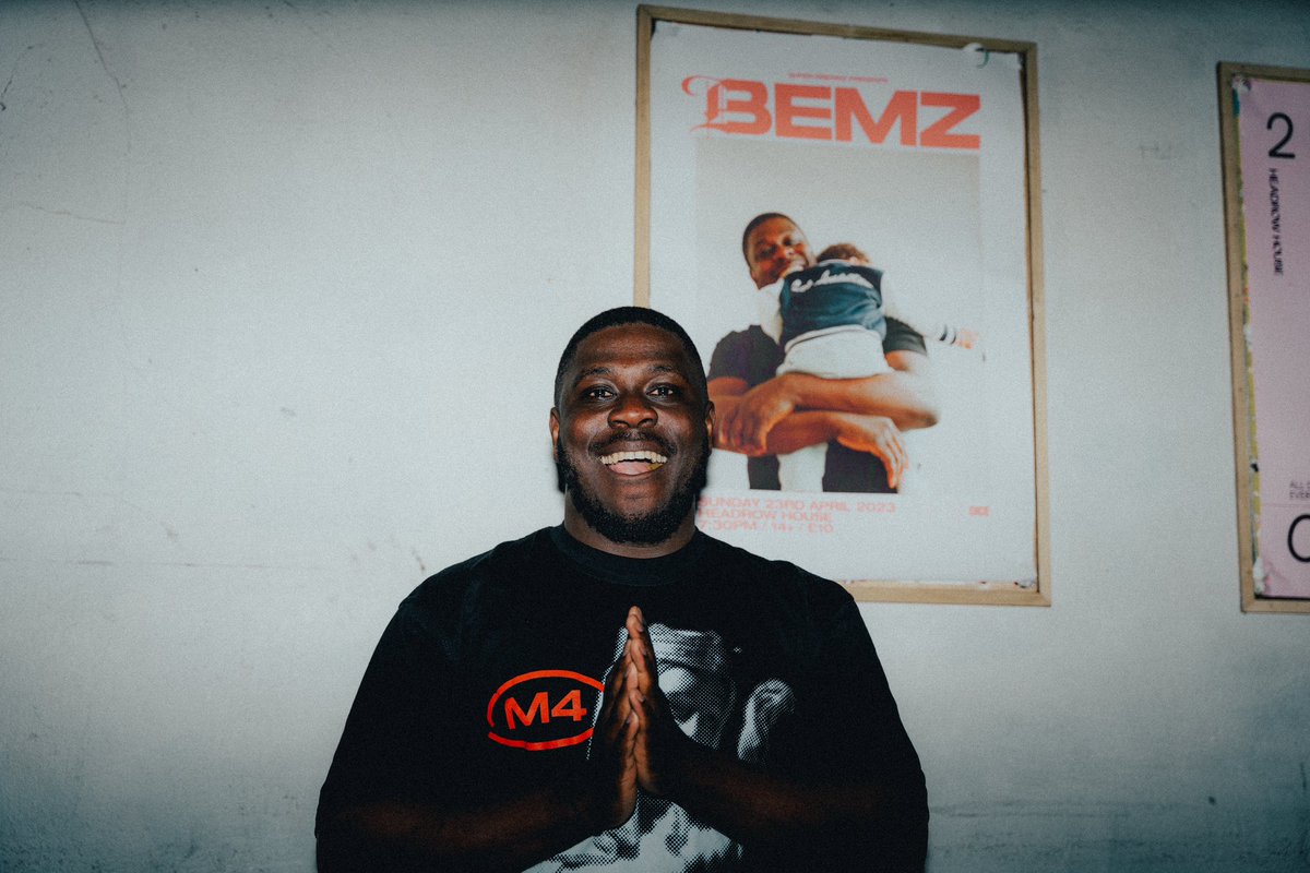 On for a big final push for the show tomorrow. Edging so close to a full house for tomorrow 🤲🏿 

Thank you everyone for the constant support &amp; even getting me to this point. Love you all 💐🌍 

ticketweb.uk/event/bemz-war…