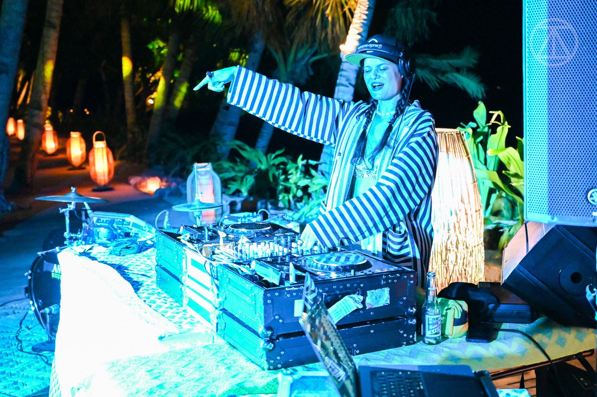 ACTAIglobal's tweet image. It wouldn’t be an ACTAI event without unforgettable evening entertainment.

What a wrap party we had with @apldeap of the @blackeyedpeas closing out what was a phenomenal few days in the Philippines.

#superstarDJs #weKnowHowToParty #ACTAIGlobal #artists