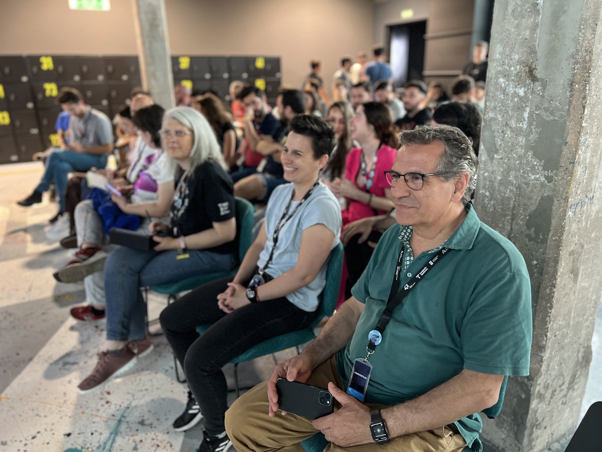 42 Málaga tweet media