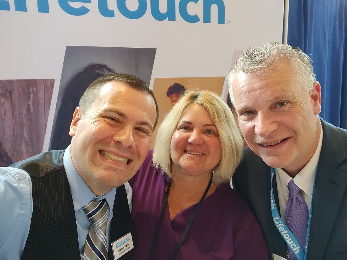 Nathan Pierce (Lifetouch) tweet media