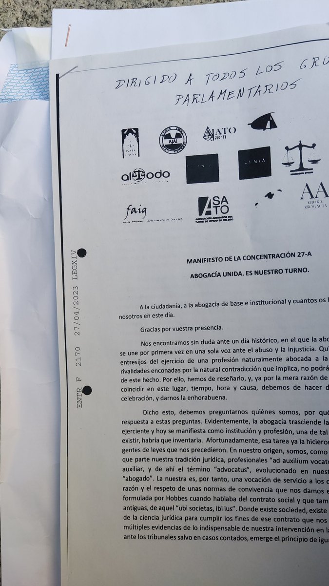 #MAREANEGRA
#ESNUESTROTURNO
Registrado manifiesto de la concentración en elCongreso