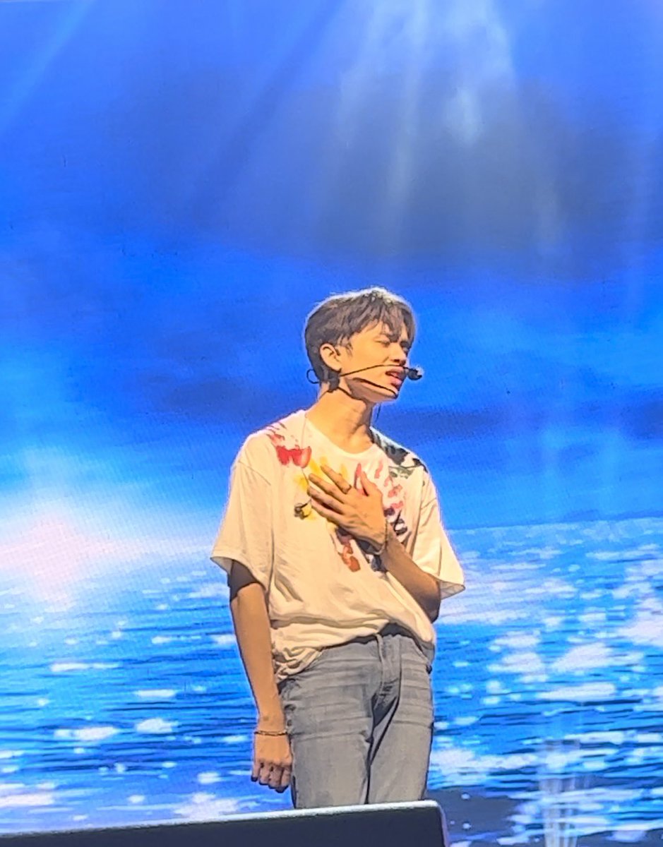beomchichi_yg's tweet photo. I hope nothing but your success with HORI7ON. You deserve all the love that you are receiving right now. We will wait for you and we will continue on supporting you. We love you so much our Vinci 💙🐉 https://t.co/bOvX5vBMFu