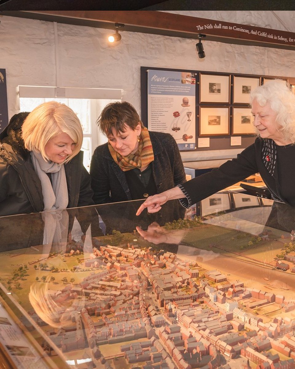 Discover the story of Robert Burns, Scotland's most famous poet, in Dumfries on the SWC300. Visit his home; his 'howff' The Globe Inn; and the museum dedicated to his story on the banks of the Nith. 
📌Dumfries
#LoveDandG #ScotlandStartsHere #SWC300