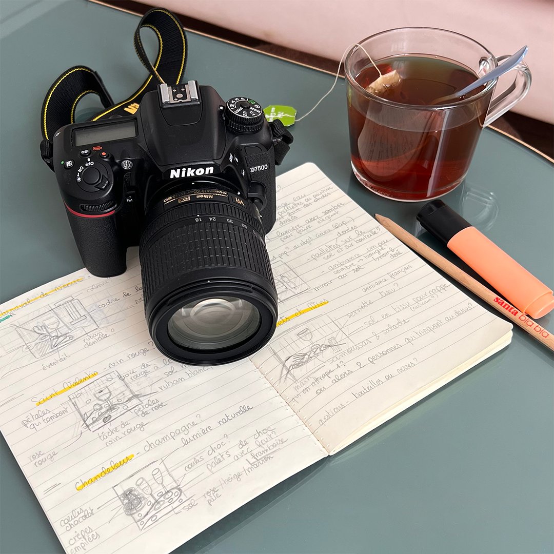 Que c'est pratique d'avoir un studio photo à l'agence ! La chaîne de production est ultra courte, on est super réactifs et débrouillards en cas d'imprévus 🤭
Et on a notre thé préféré à disposition ! 🫖