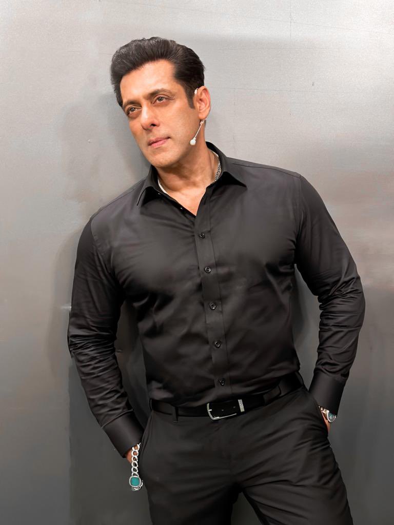 The hottest @BeingSalmanKhan ❤️🔥🔥🔥#Filmfare2023 #SalmanKhan ✨😍