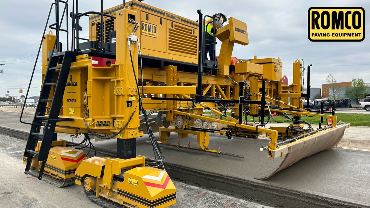 romcoequipment's tweet photo. The GOMACO T/C-5600, with its robust construction, can effectively texture and cure surfaces up to 56 feet (17.1m) in width.
Equipped with GOMACOβs proprietary digital G+ control system, the T/C-5600 offers precise grade control and steering.
#romcopaving #gomacotc5600 https://t.co/17hoZKhSw1