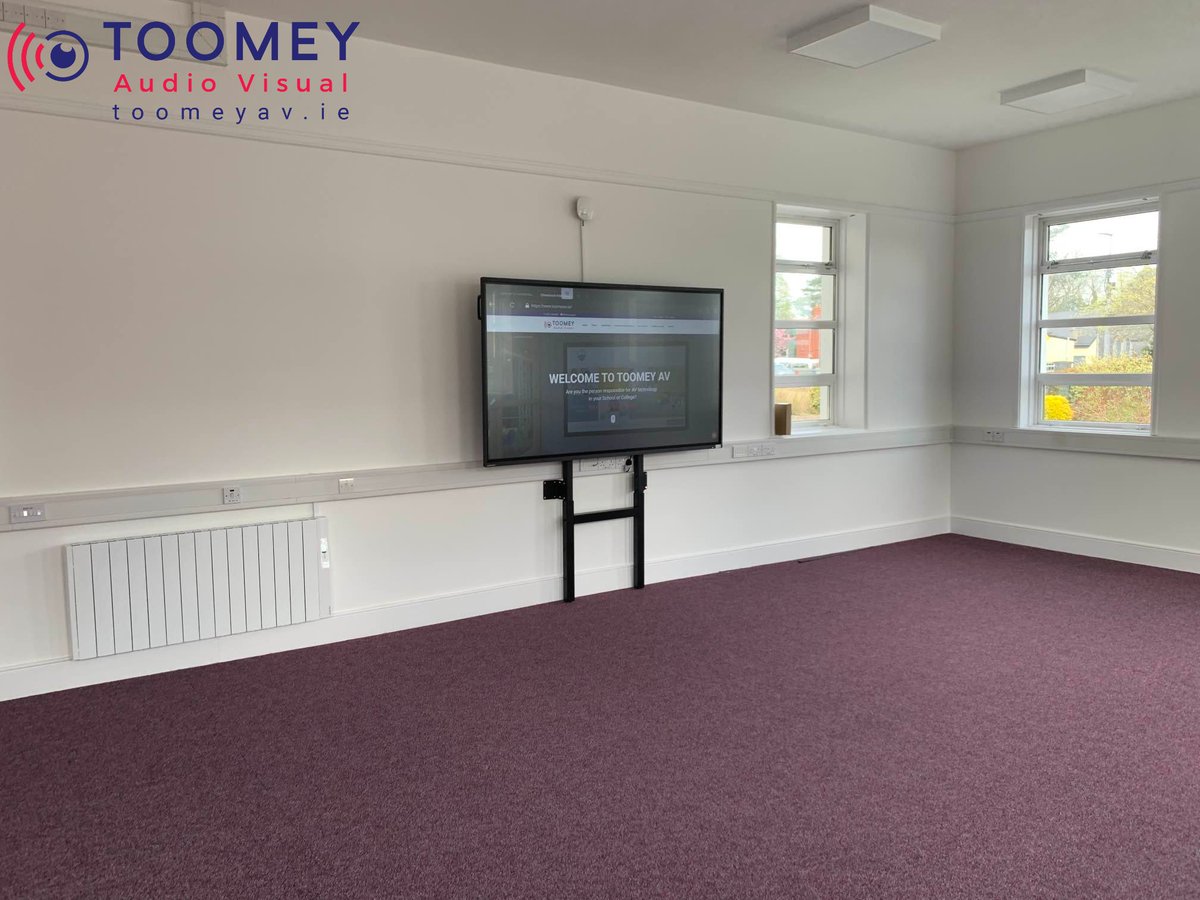 toomeyav's tweet image. A great installation completed Clevertouch Technologies 86&quot; Interactive panels installed in a number of rooms. DSA Digital Signage Solutions supplied &amp;amp; an Epson UK Ltd EB 735W Ultra Short Throw Projector filling a 2.7Mtr wide projection screen! #toomeyav #avinstallation #edtech