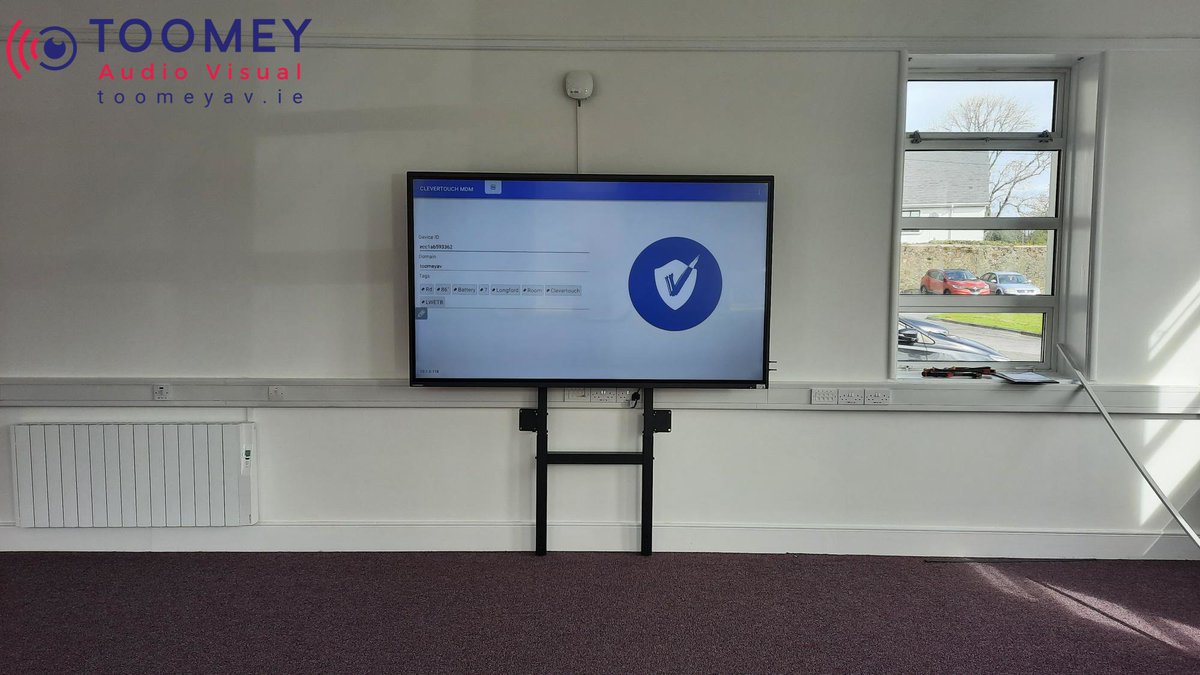 toomeyav's tweet image. A great installation completed Clevertouch Technologies 86&quot; Interactive panels installed in a number of rooms. DSA Digital Signage Solutions supplied &amp;amp; an Epson UK Ltd EB 735W Ultra Short Throw Projector filling a 2.7Mtr wide projection screen! #toomeyav #avinstallation #edtech