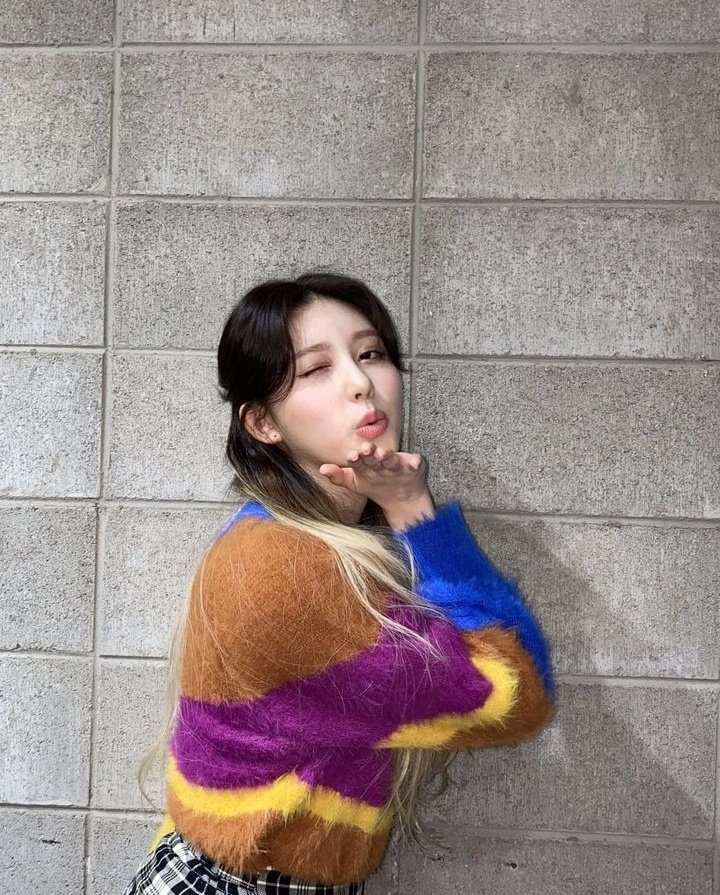 ⠀
⠀ ⠀⠀⠀⠀⠀⠀
⠀⠀⠀⠀— Knocking on your heart ♡︎