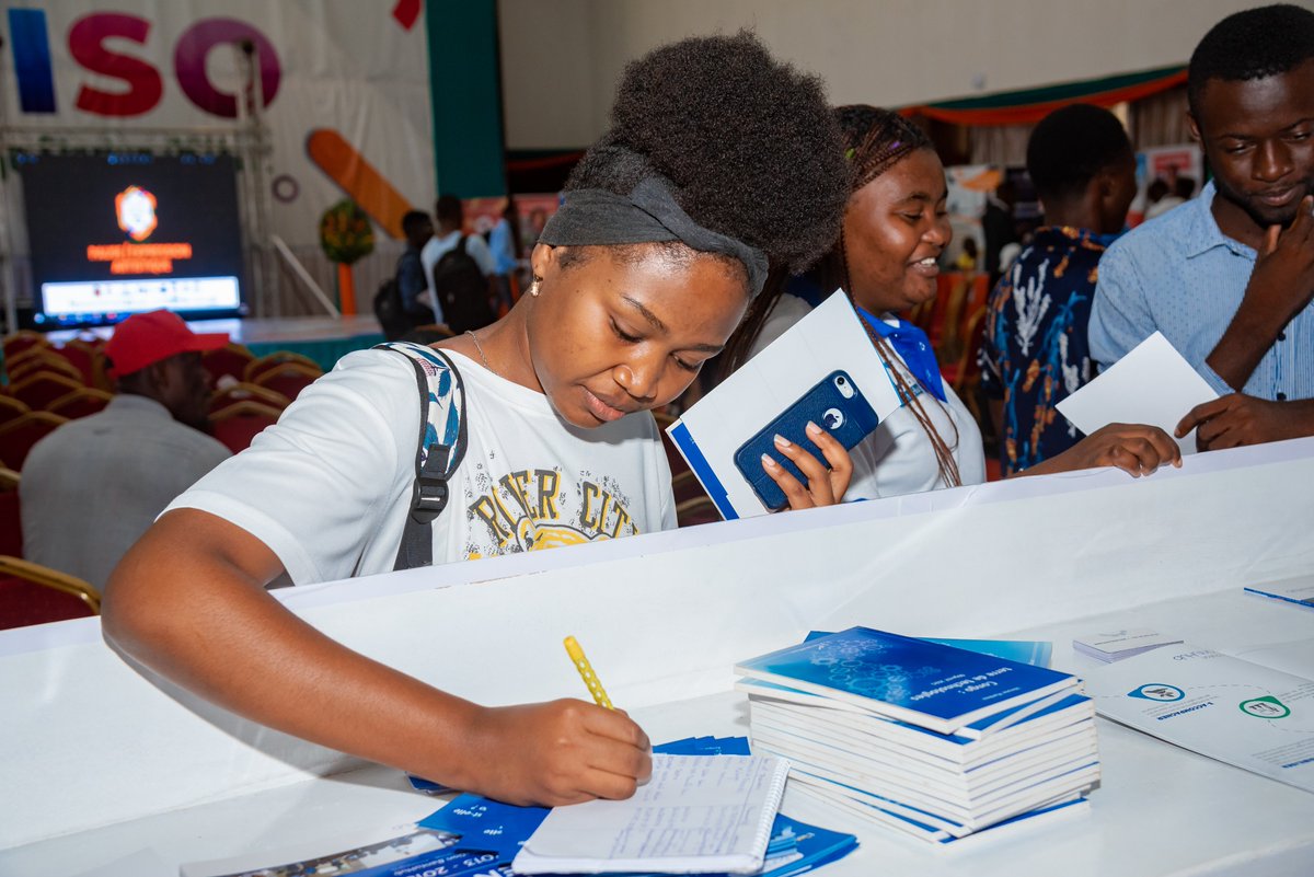 Nous sommes ravis de partager avec vous quelques photos de notre stand à <a href="/OsianeCg/">Osianecg</a> où nous avons, depuis le 25 avril, l'opportunité d'échanger avec des porteurs de projets et entrepreneurs d'ici et d'ailleurs.

Merci à celles &amp; ceux qui sont passés nous voir ! #Osiane2023